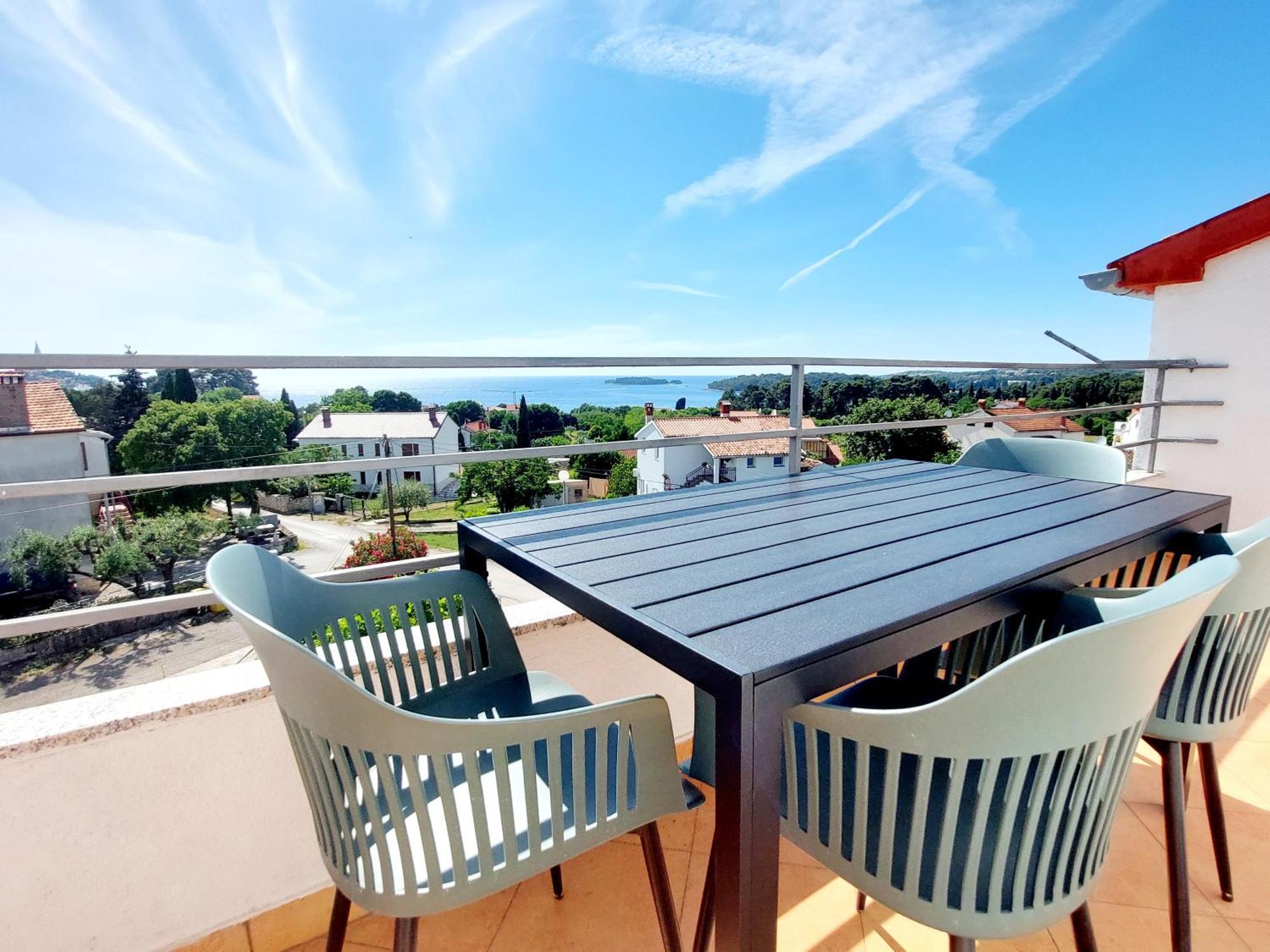 Chiaror 2 Apartment